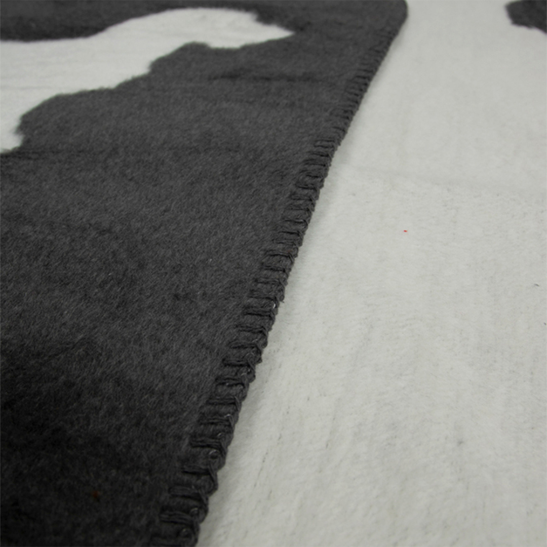 Kuscheldecke "Dackel" - Details Naht